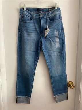 Tommy Hilfiger Women’s Light Blue Skinny Jeans with Cuffed Hem